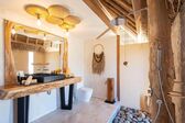 Bleu Mathis, Beach Plunge Family Villa