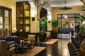 Raffels Grand Hotel d'Angkor, Elefant Bar