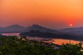 Sonnenuntergang vom Berg Phousi